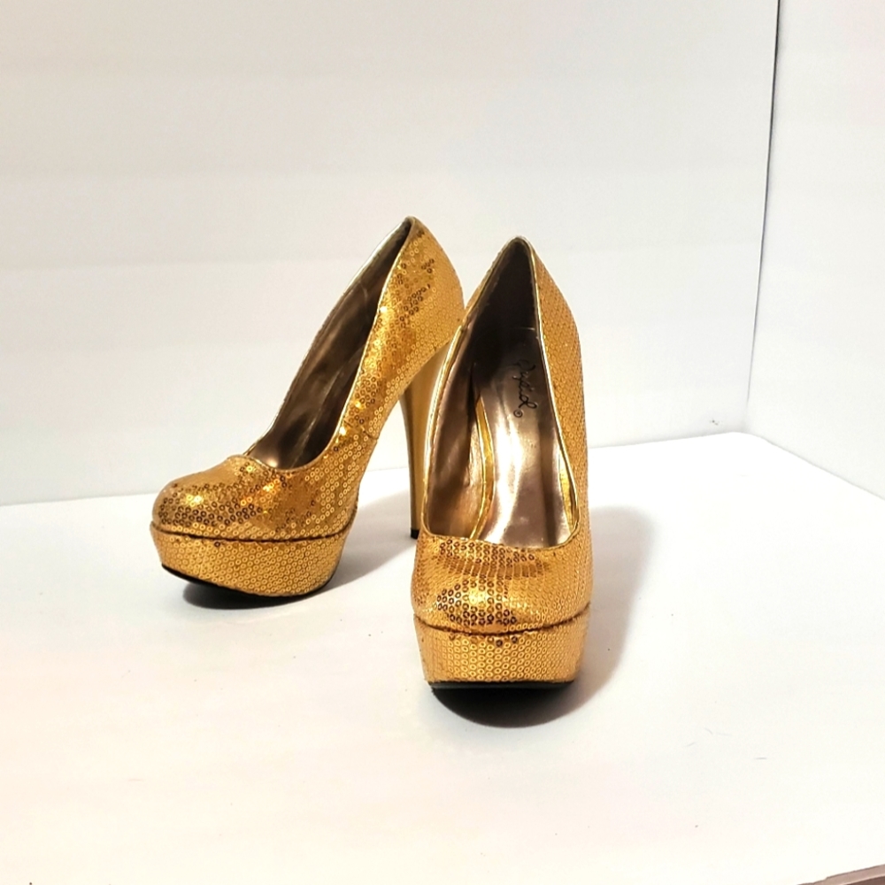 Qupid high heels nearly new size 7.5